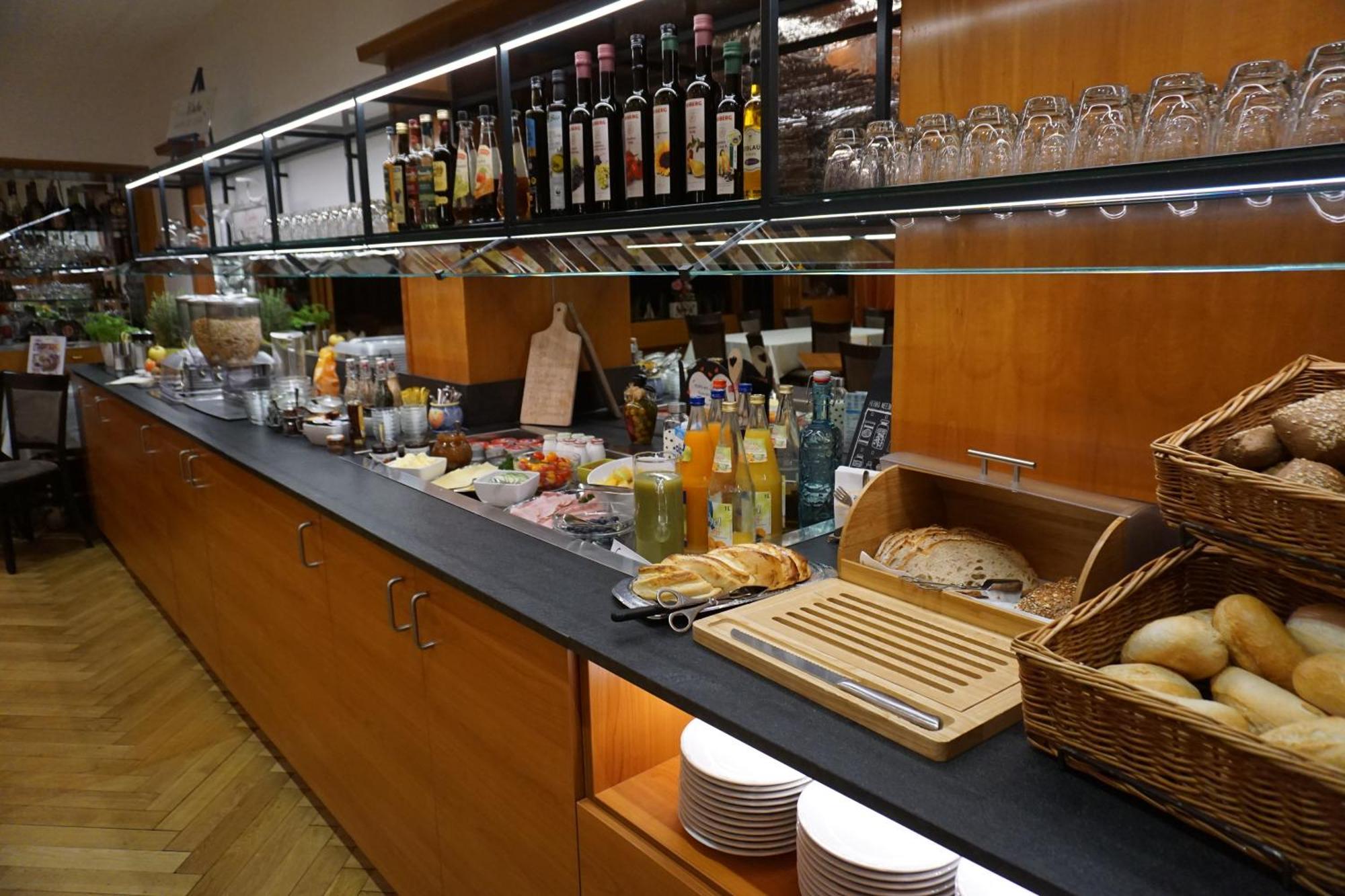 Hotel Restaurant Thum บาลิงเงน ภายนอก รูปภาพ