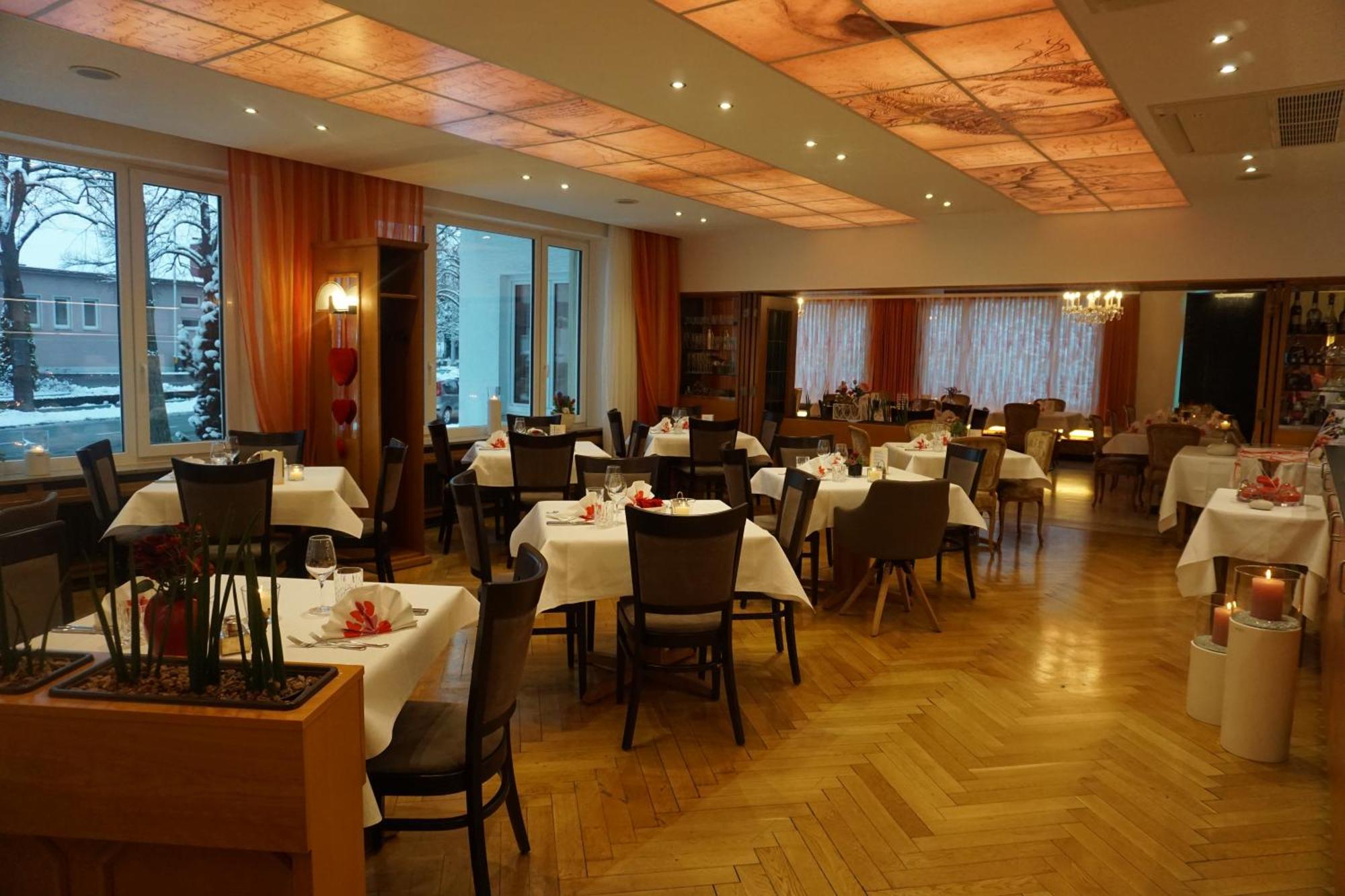 Hotel Restaurant Thum บาลิงเงน ภายนอก รูปภาพ